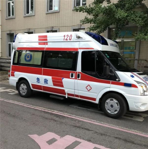 马尔康选择我们的救护车出租,开启安心转院之旅